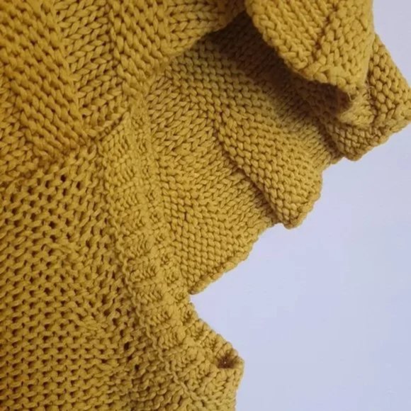 NWOT anthropologie knit sleeveless top - Picture 4 of 7